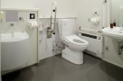 やわらぎ斎場厚別西多目的トイレ（オストメイト対応）札幌市厚別区葬儀葬式法要画像イメージ