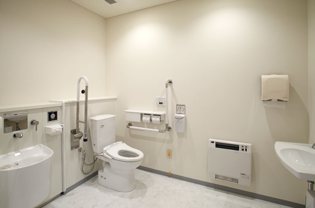 やわらぎファミリア新光多目的トイレ（オストメイト対応）小樽新光葬儀葬式法要画像イメージ
